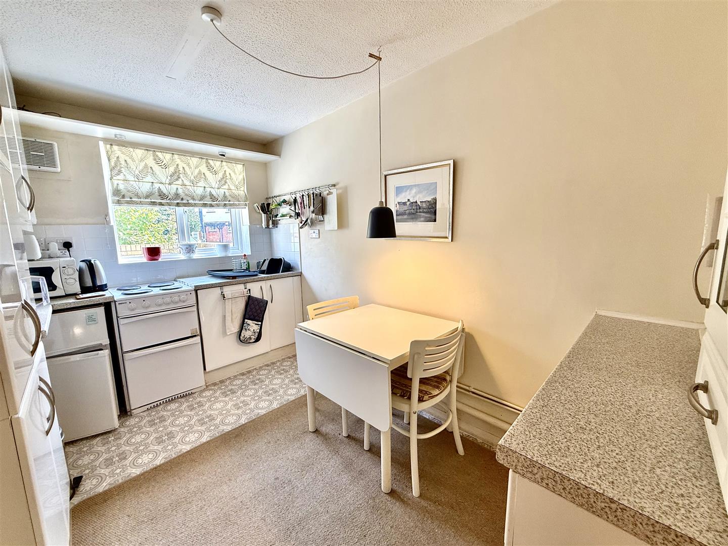 Highmoor, Marina, Swansea, SA1 1YE